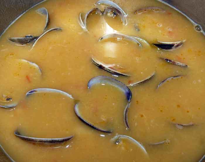 Alubias con almejas