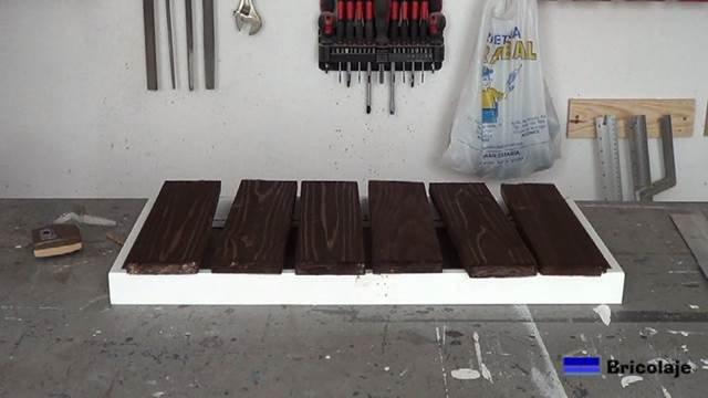 decorando la madera de palé