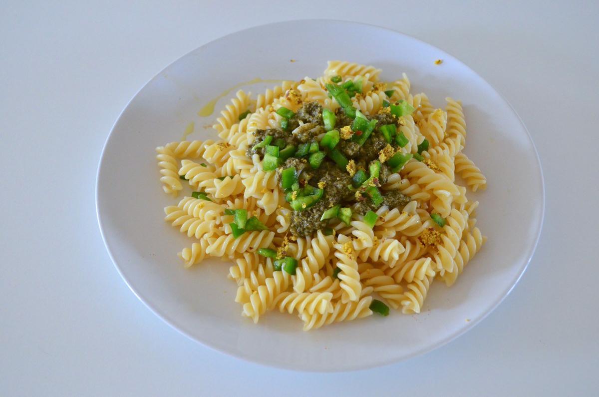 Pasta con pesto de brócoli