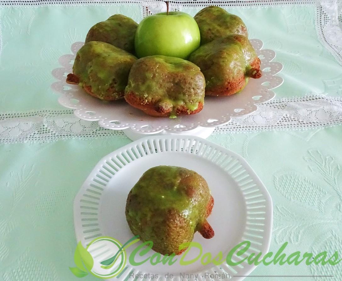 Bizcochos con manzanas ácidas