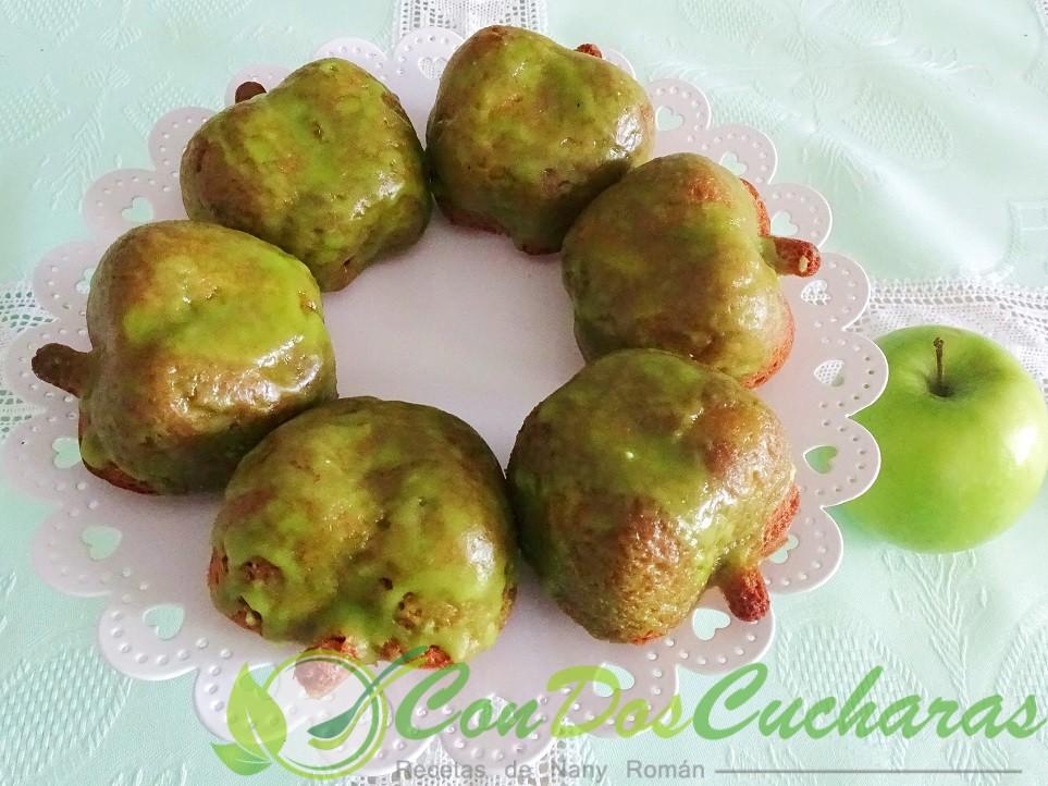 Bizcochos con manzanas ácidas