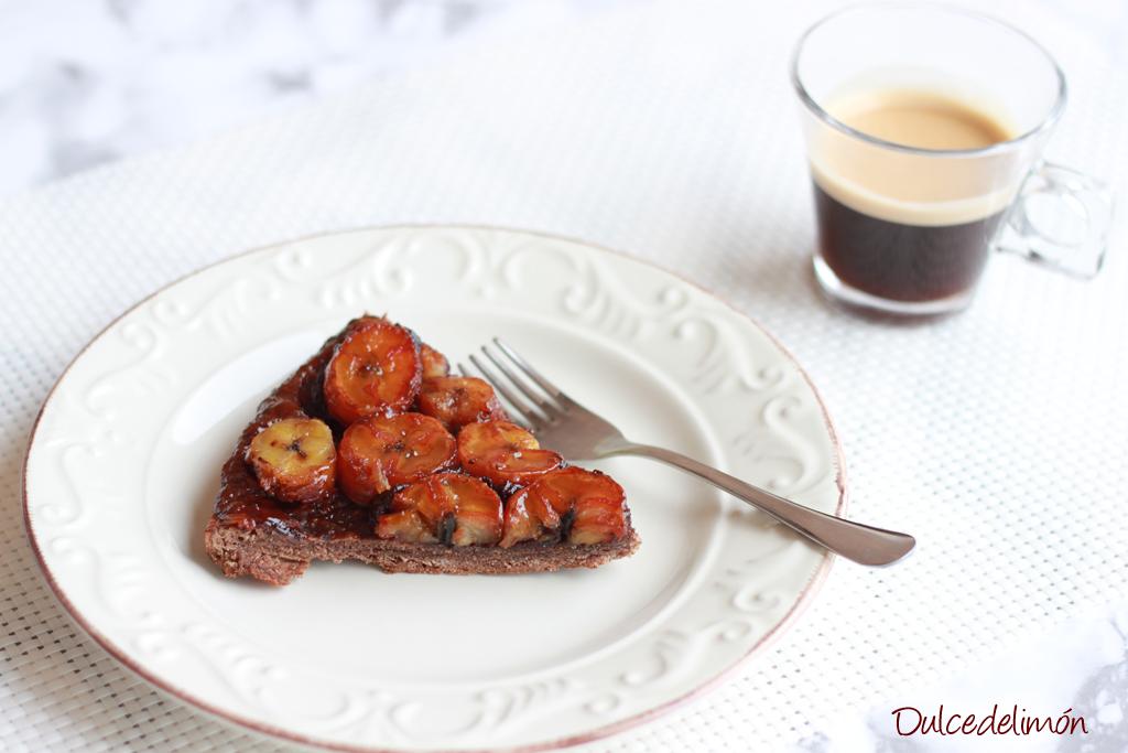 Tatin de chocolate y plátano