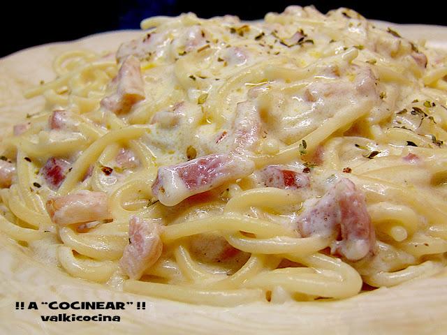 ESPAGUETTIS A LA CARBONARA