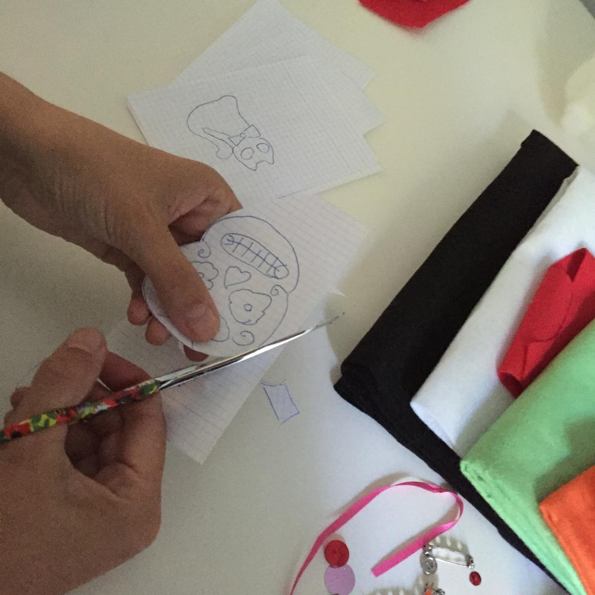 cortamos los dibujos para hacer lo patrones