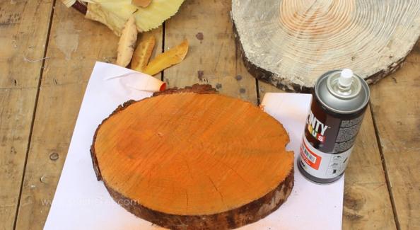 tronco-pintura-en-spray-naranja