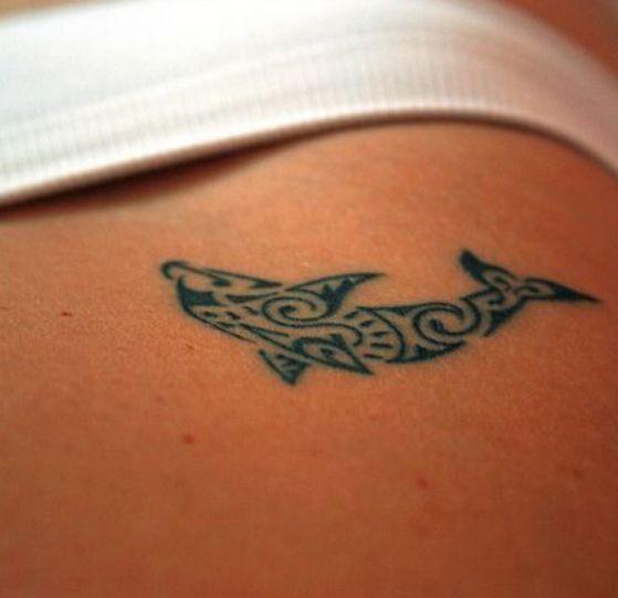 pequenos-tattoos-de-delfin-3
