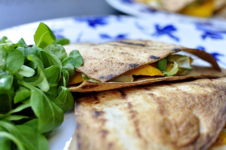 quesadillas-de-mango-y-brie-11