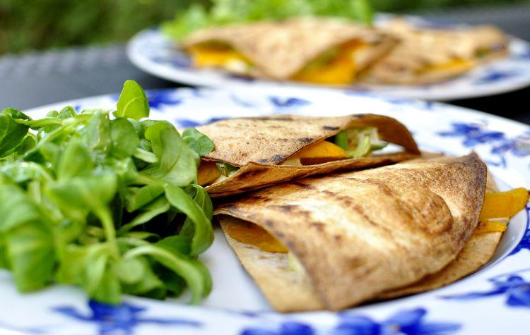 quesadillas-de-mango-y-brie-14