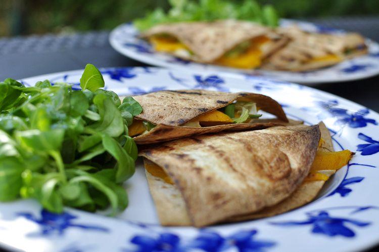 quesadillas-de-mango-y-brie-09