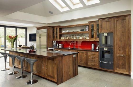 cocinas-modernas-italianas-madera-laminada