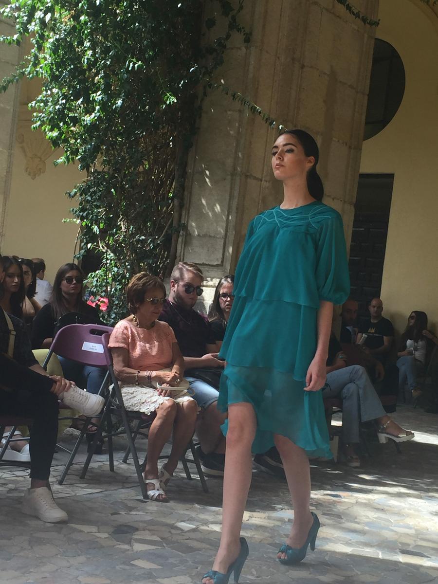 Maribel Urbano diseñadora desfile estacion diseño