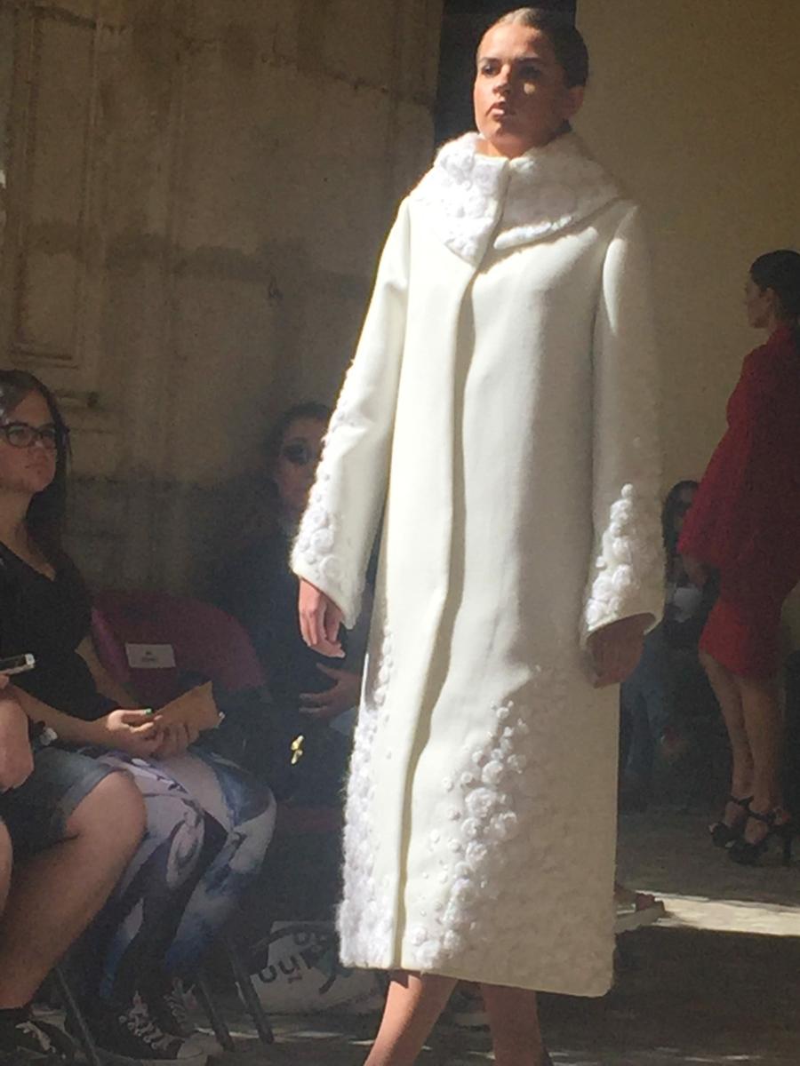 Maribel Urbano diseñadora desfile estacion diseño