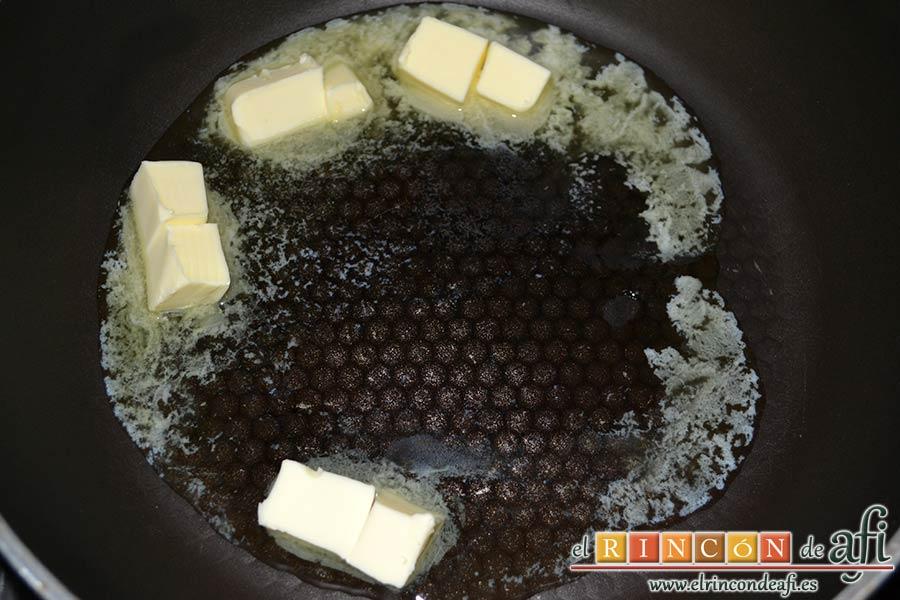 Mafalda corta con salmón, poner mantequilla a derretir en una sartén