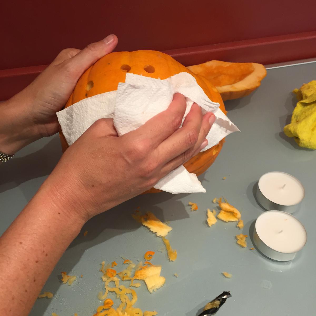 09-calabazas-decorativas-para-halloween-limpiamos-los-restos