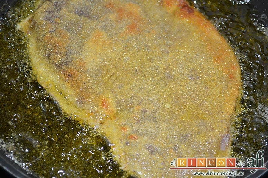 Cachopos asturianos, freír hasta que queden dorados por los dos lados