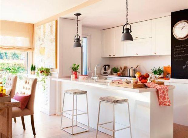 barra-de-cocina-con-lamparas