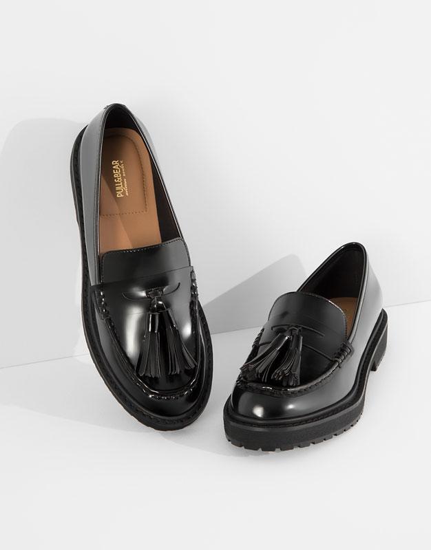 mocasines de borla