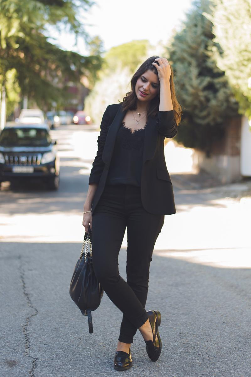 como combinar unos mocasines