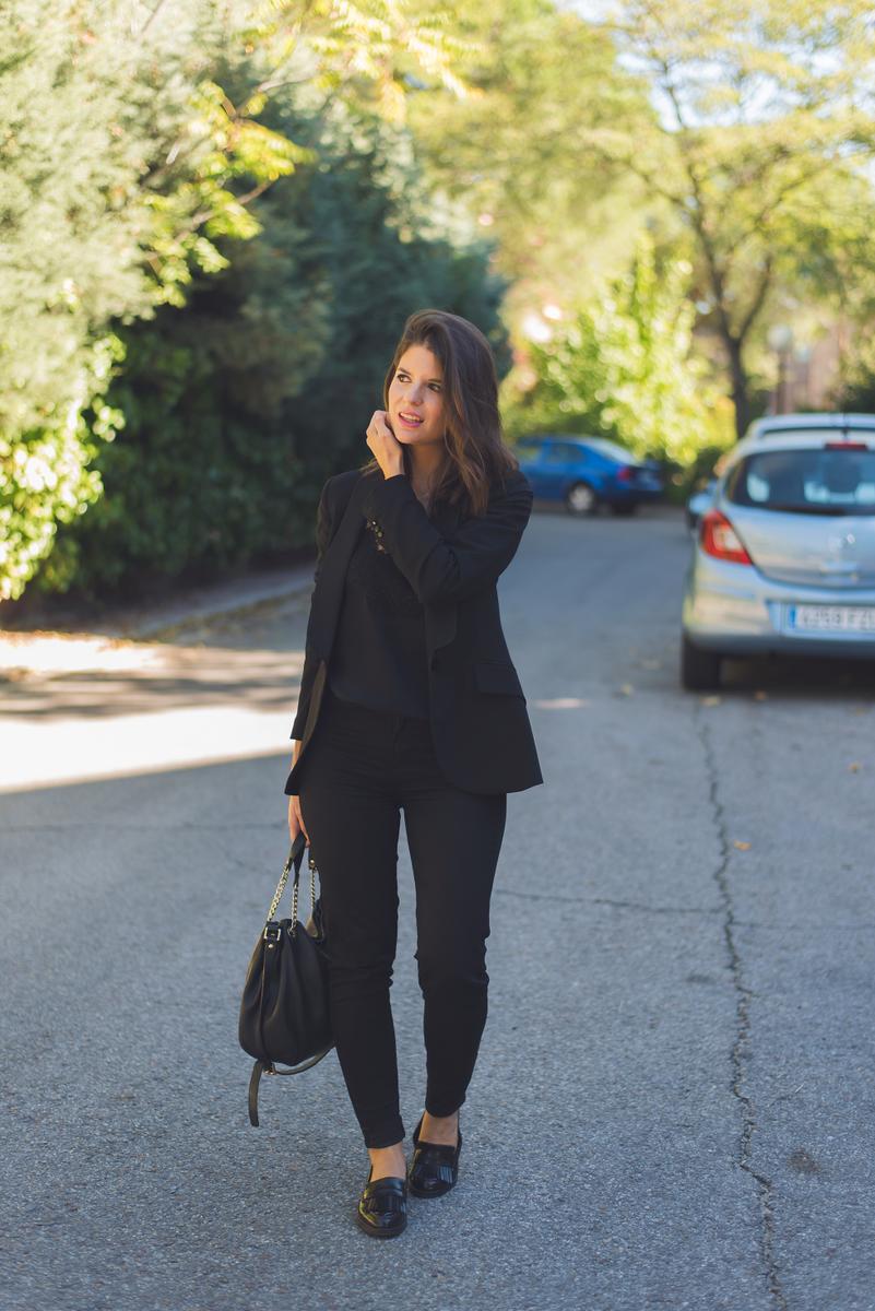 como combinar unos mocasines