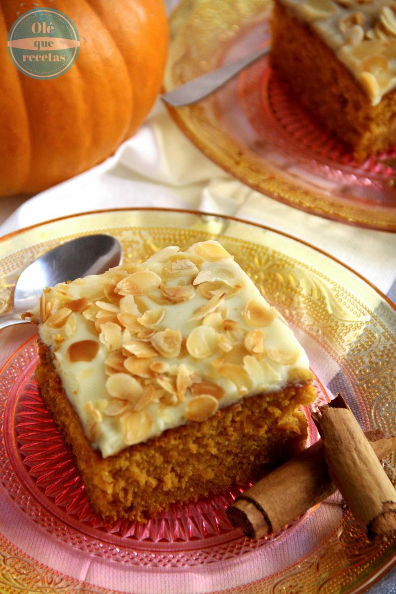 Pastel de calabaza con almendras tostadas