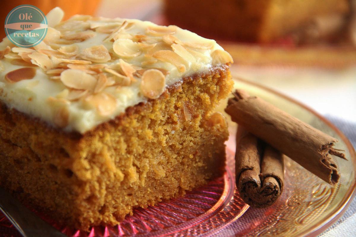 Pastel de calabaza con almendras tostadas