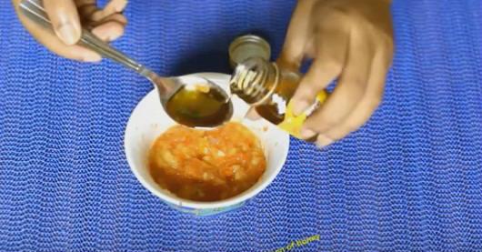 papaya con miel para la cara