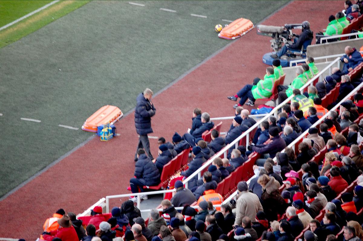 BANQUILLOS INTEGRADOS EN LA GRADA