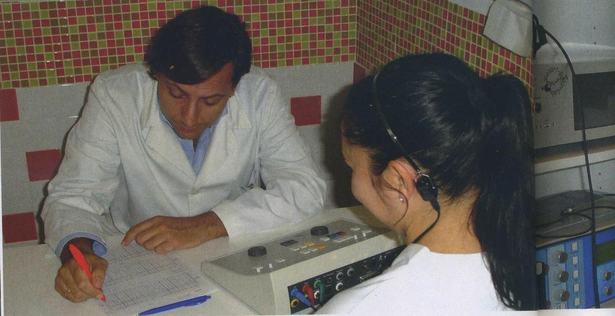 Dr. Enrique de Juan - T.E.