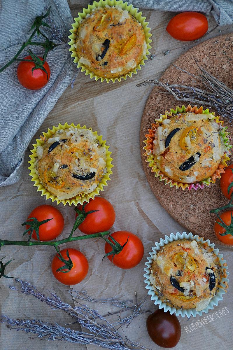 Muffins-salados-de-aceituna-tomate-hierbas-Blueberries-and-Olives-8.jpg