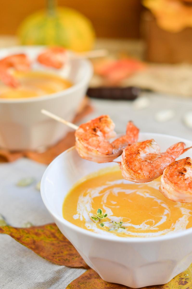 crema de calabaza y leche de coco con langostinos paso a paso