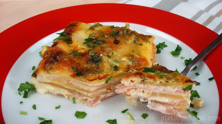 lasan%cc%83a-de-patata-y-jamon