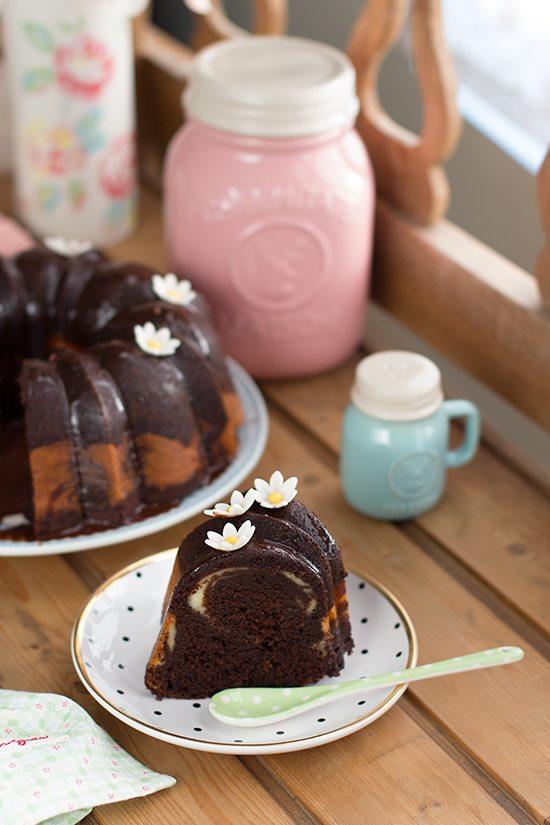 bundt cake de chocolate y queso