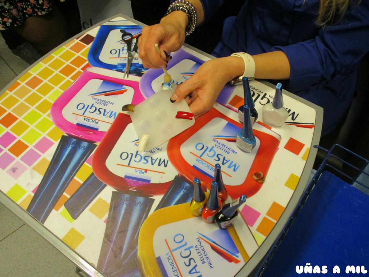 unas_a_mil_blog_curso_decoracion_unas_nail_art_esmaltes_masglo_salon_look_madrid-6