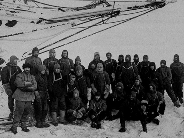 Tripulación del Endurance, fotografía tomada por Frank Hurley en septiembre de 1915