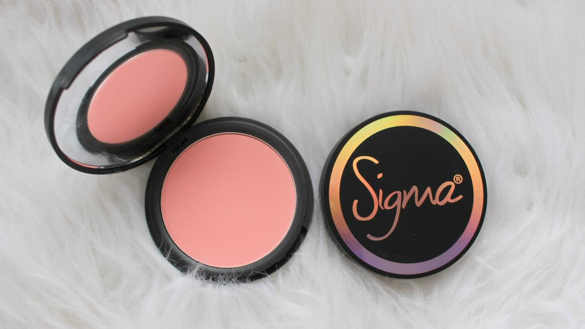 sigma-beauty-nymphaea-aura-powder