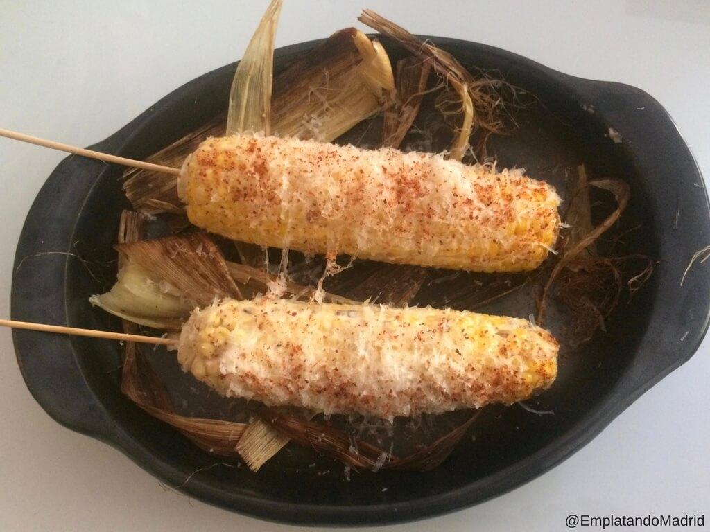 Ponemos el queso rallado y el piquín. 