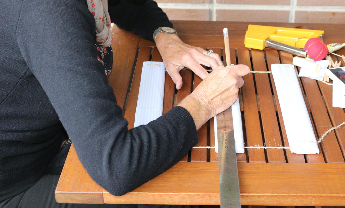 11-diy_3g_portafotos_entelado_marcamos_pinzas