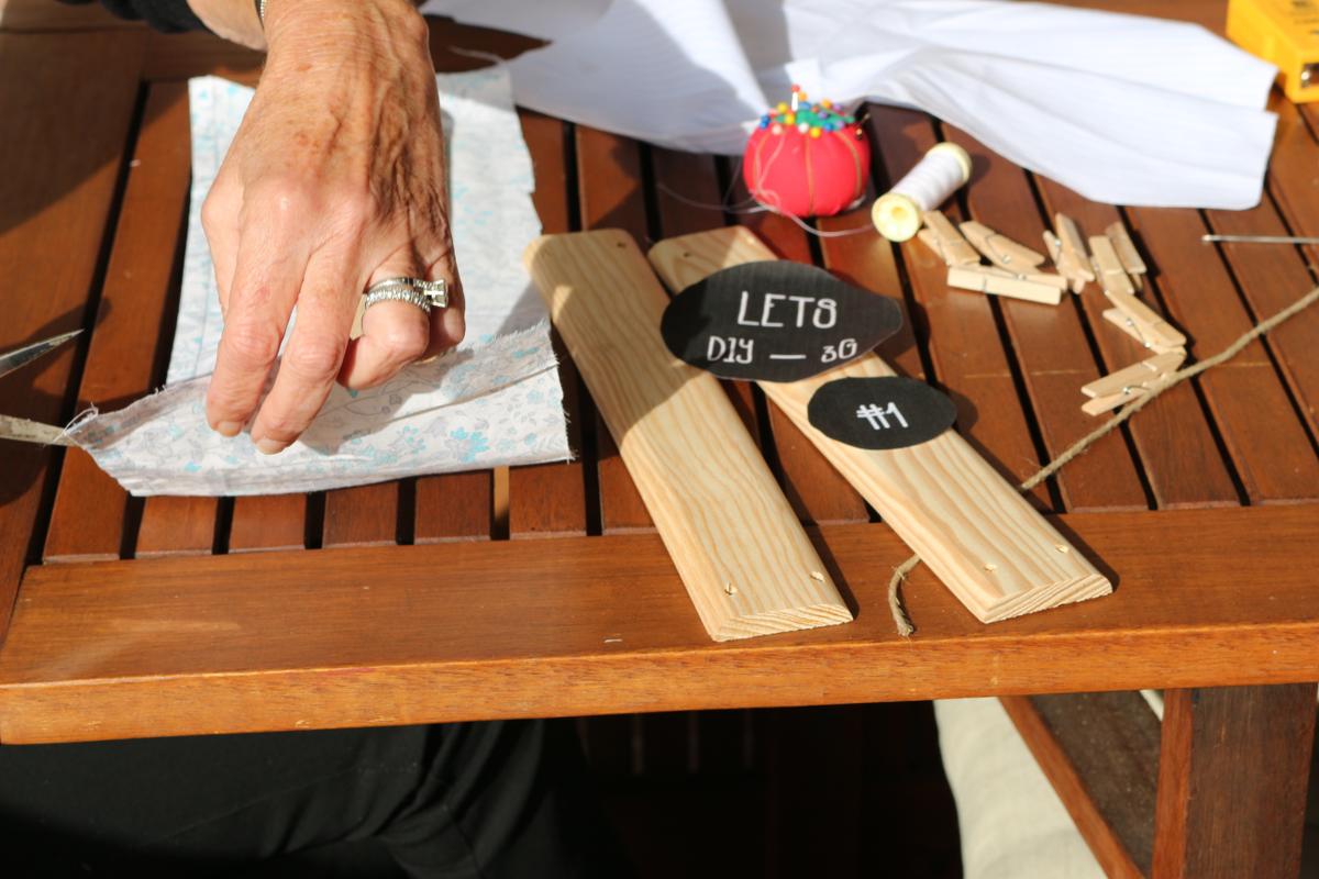 04-diy_3g_portafotos_entelado_cortamos_tela