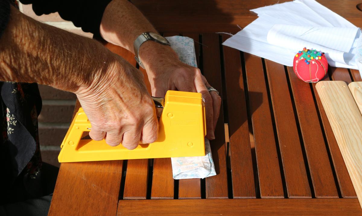 07-diy_3g_portafotos_entelado_grapamos