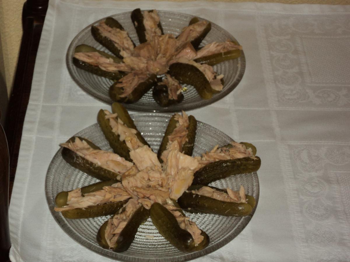 pepinillos-rellenos-de-atun