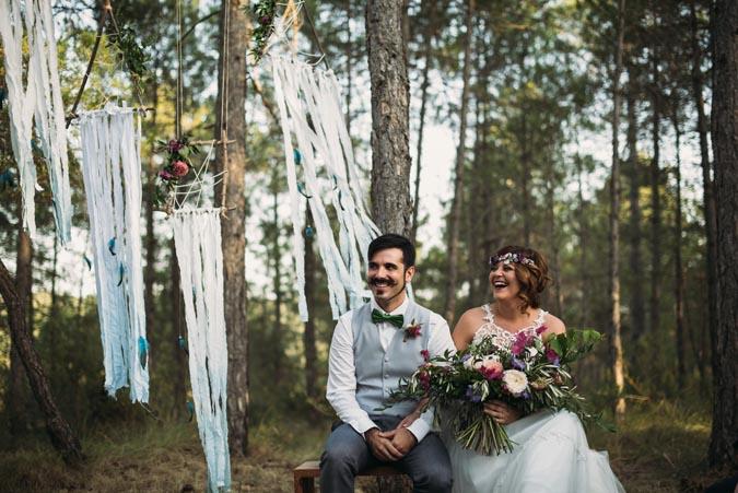 La boda boho de Lydia y Enric en Cal Visó