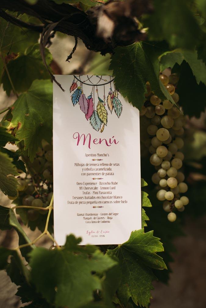 La boda boho de Lydia y Enric en Cal Visó