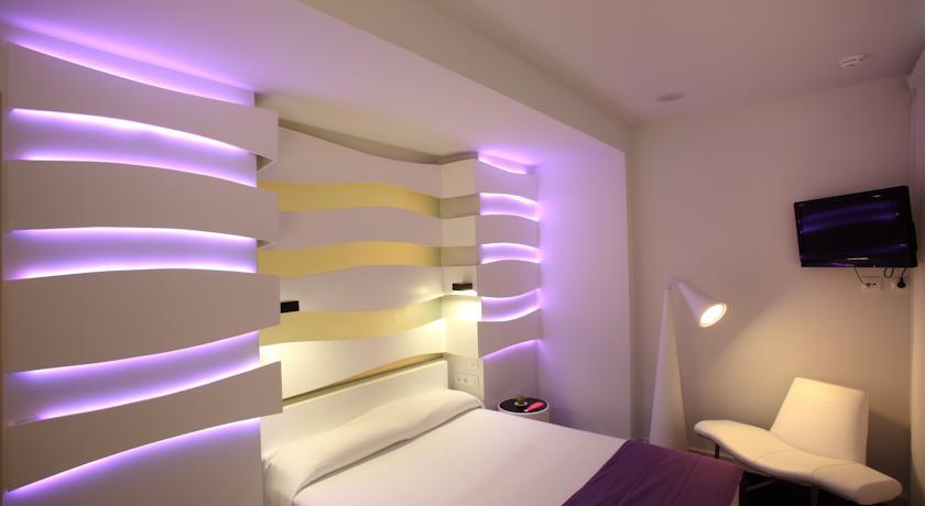 hotel-room-mate-emma-barcelona_14775541539