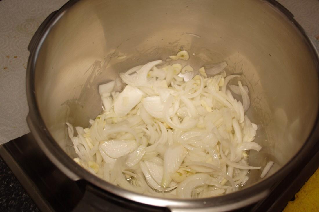 pollo-rustido-con-ciruelas-1