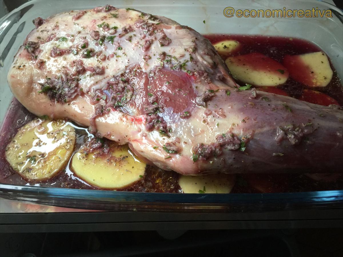 paletilla de cordero antes de entrar al horno