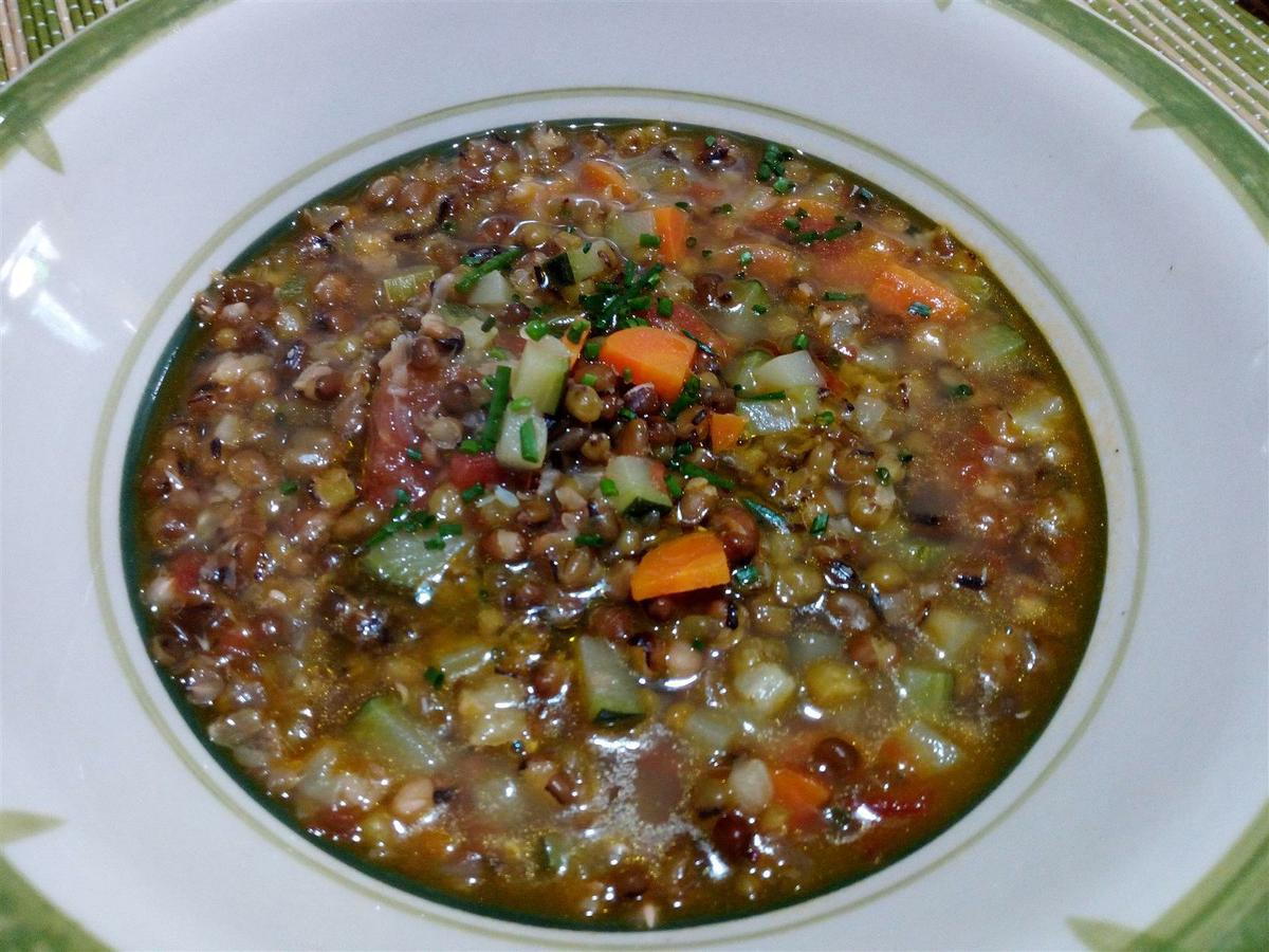 Sopa de soja verde con verduras - Receta de sopa de soja verde o judías mungo - Zuppa di soia verde - Green soya bean soup