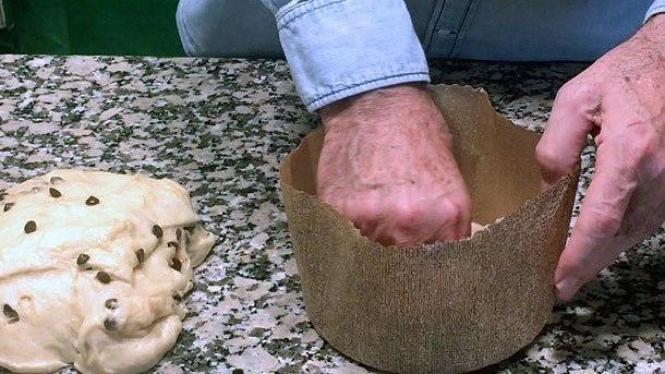 aceite en la base del molde