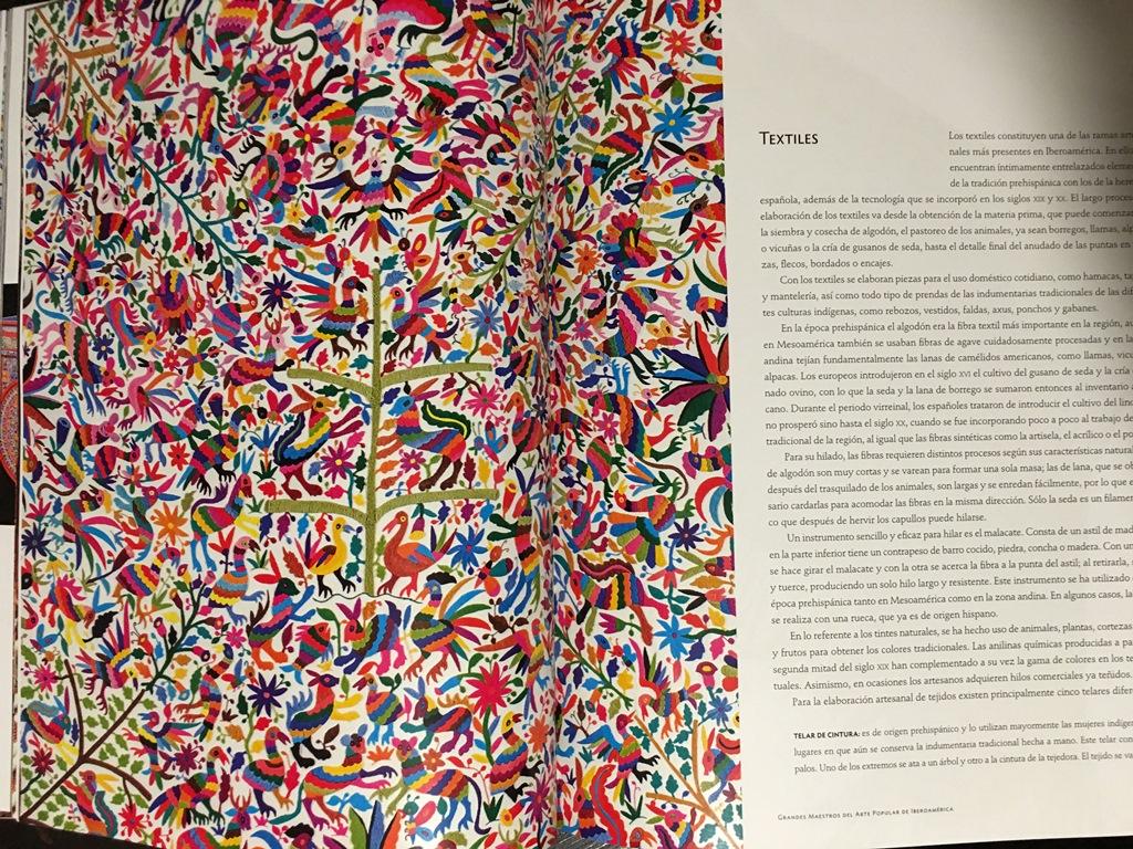Un catálogo de museo - Bordados de Tenenago, Mexico