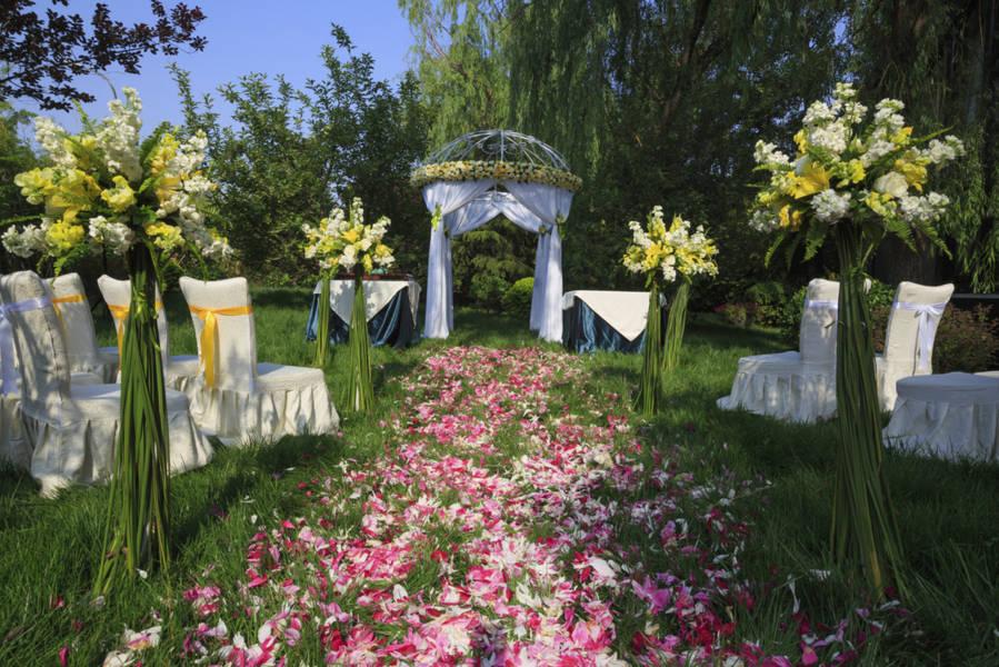 decoracion-de-bodas-en-jardin