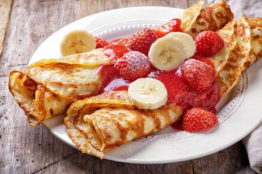 crepes-con-platano-y-fresas.jpg